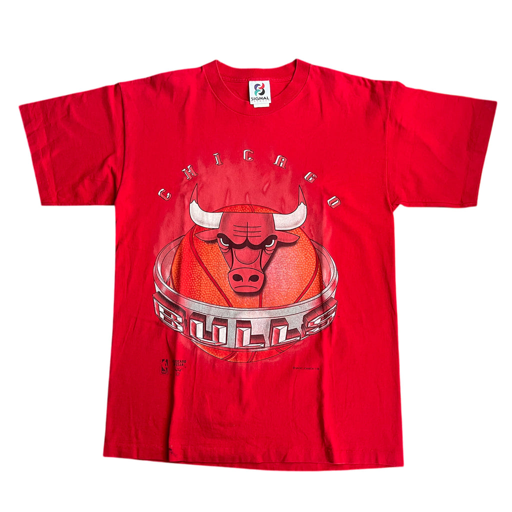 Vintage 90's Single Stitch Chicago Bulls T-shirt (L)