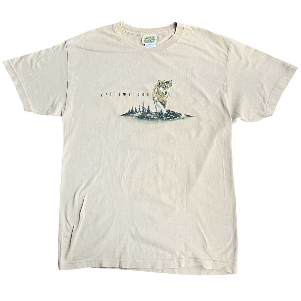 Vintage 90's Yellowstone Wolf Graphic T-shirt (L)