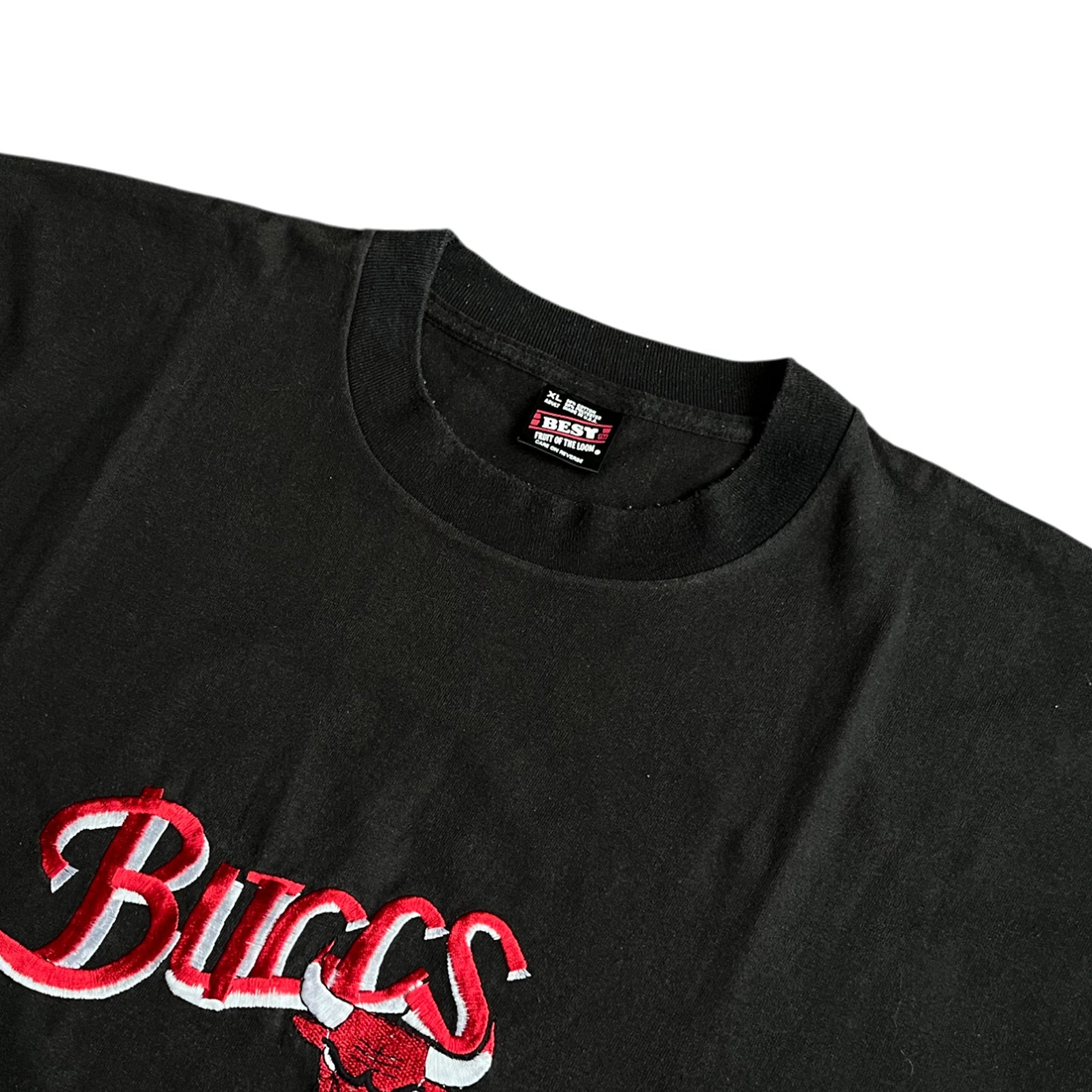 Vintage 90's Single Stitched Chicago Bulls Embroidery T-shirt (XL)